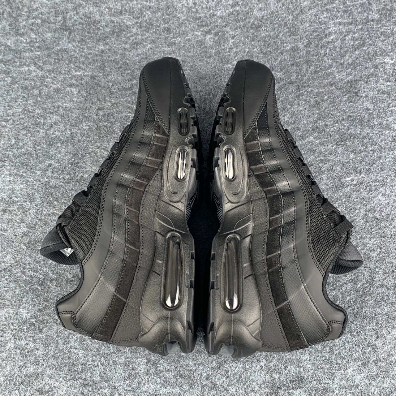 Air Max 95 Essential 'Triple Black'