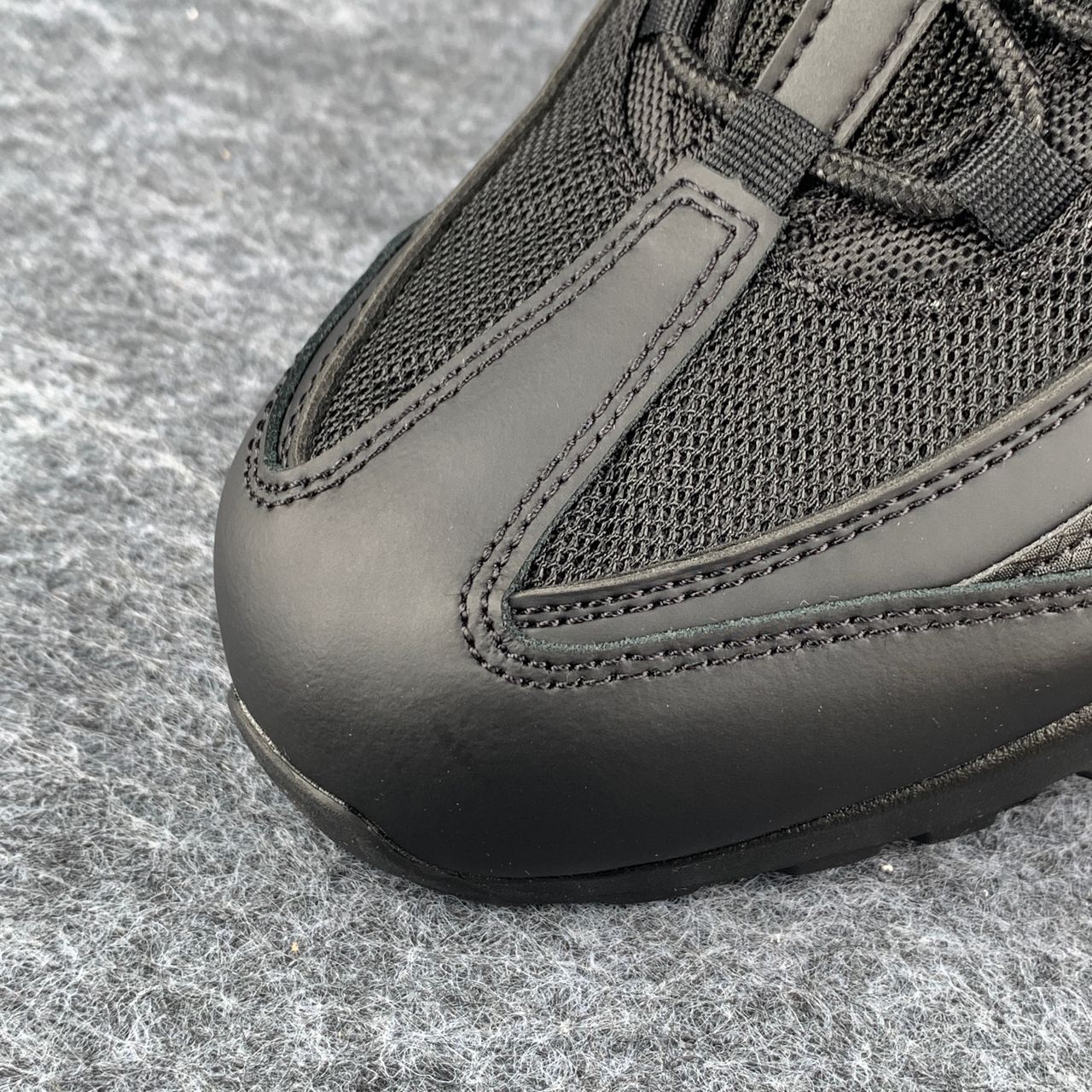 Air Max 95 Essential 'Triple Black'